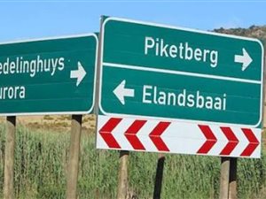 600 m² Land available in Redelinghuys
