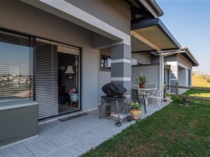 3 Bed Townhouse in Palm Lakes Estate