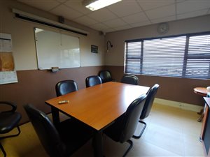 220 m² Commercial space in Briardene