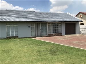 4 Bed House in Secunda Central