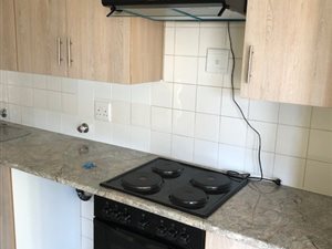 2 Bed Flat in Radiokop