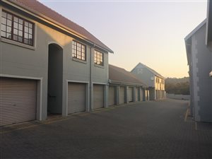 Bachelor apartment in Faerie Glen