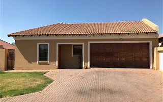 3 Bedroom House in Heatherview