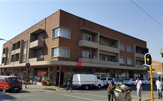 1000 m² Commercial space in Germiston South