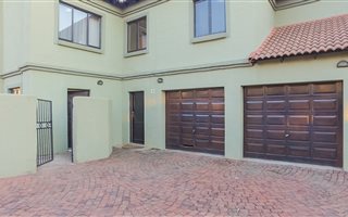 3 Bedroom Townhouse in Theresa Park