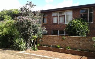2 Bedroom Townhouse in Lynnwood Manor