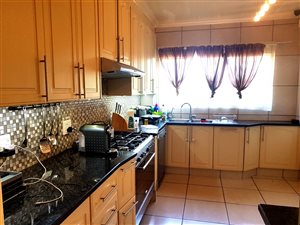 3 Bedroom House in Helikon Park