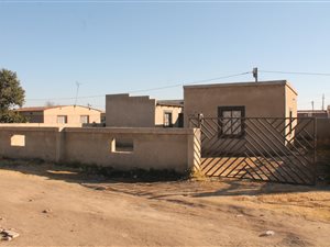 1 Bed House in Bophelong