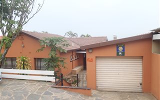 3 Bedroom House in Grosvenor