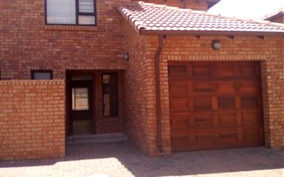 3 Bedroom House in Willow Park Manor