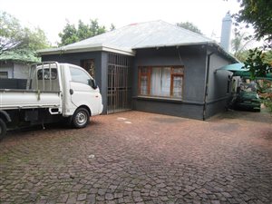 3 Bed House in Kensington