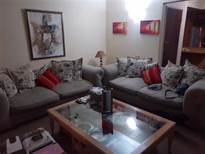 2 Bed Apartment in Mondeor