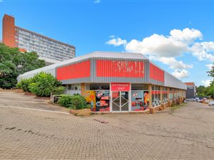 2128 m² Commercial space in Ferndale