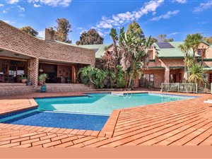 6 Bed House in Rynfield AH