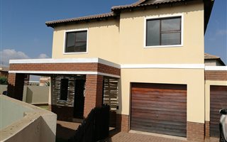 3 Bedroom Cluster in Albertsdal