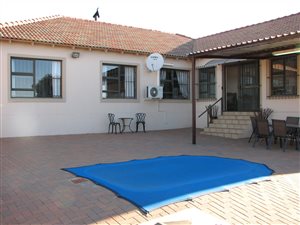 4 Bed House in Hillshaven