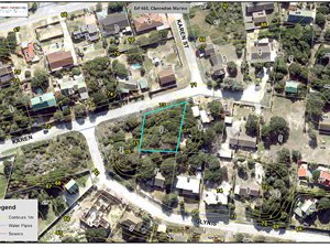 1076 m² Land available in Clarendon Marine