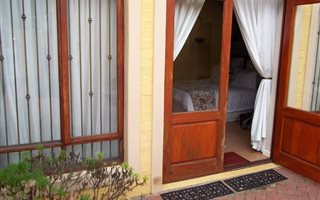 1 Bedroom Apartment in Constantia