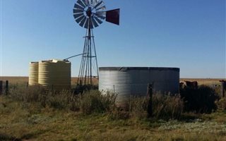 1112 ha Farm in Christiana