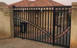 3 Bedroom House in Cosmo City