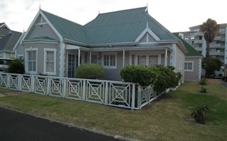 3 Bedroom House in Greenways Golf Estate
