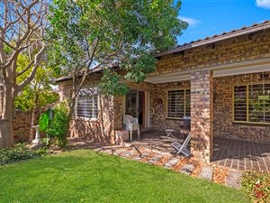3 Bed Townhouse in Edenburg