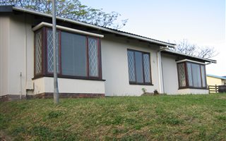 3 Bedroom House in Sea View