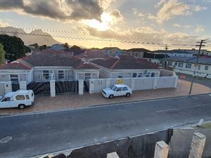16 Bed Cluster in Rylands
