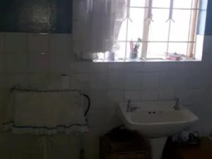 4 Bed House in Sharon Park