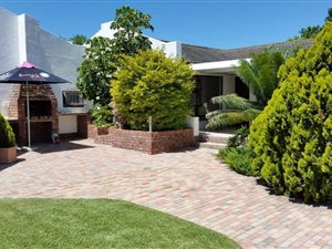 2 Bed House in Kamma Park