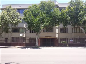 15 Bed Flat in Arcadia