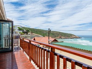 3 Bed House in Herolds Bay