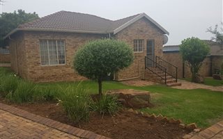 2 Bedroom Townhouse in Elandspark