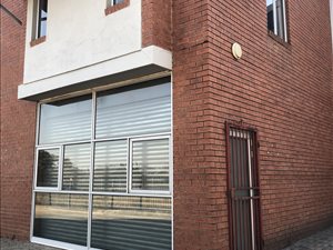 472 m² Industrial space in Waltloo