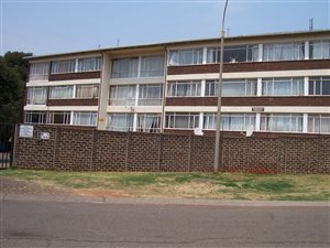 2 Bed Apartment in Rhodesfield