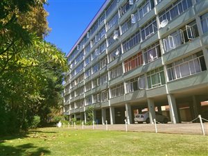 3500 m² Commercial space in Arcadia