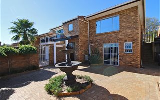 4 Bedroom House in Plattekloof