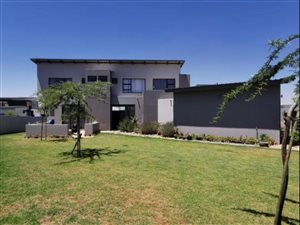 3 Bed House in Midstream Meadows