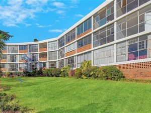 2 Bed Apartment in Craighall Park