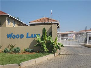 2 Bed Apartment in Glen Marais