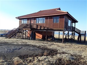 2 ha Farm in Oranjeville