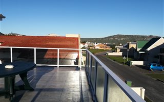 4 Bedroom House in Myburgh Park