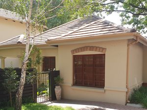 2 Bed Townhouse in Paulshof