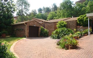 2 Bedroom Cluster in Brummeria