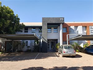 Commercial space in Lynnwood Manor