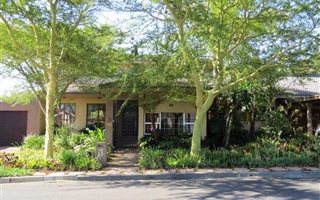 6 Bedroom House in Panorama