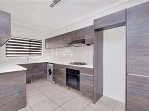 3 Bed Apartment in Petervale