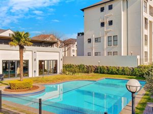 3 Bed Apartment in Petervale