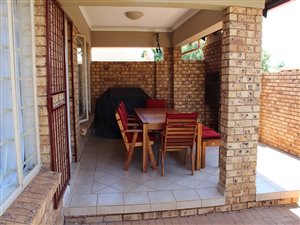 2 Bed Townhouse in Sinoville
