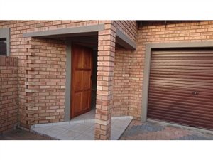 2 Bed Townhouse in Meiringspark